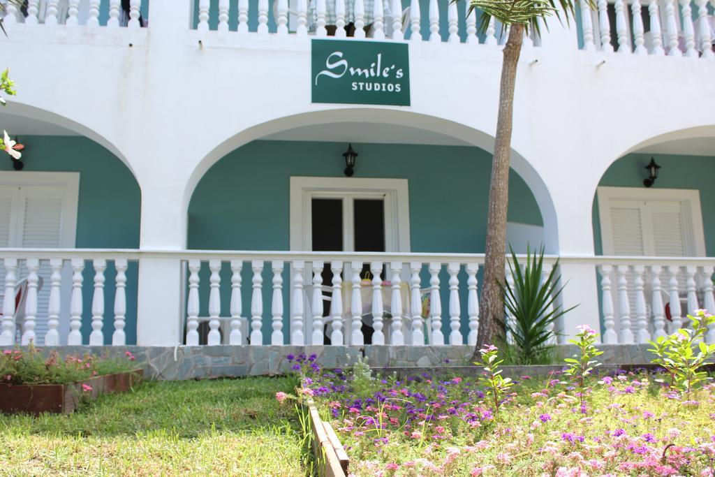 Smile'S Studios Tsilivi  Extérieur photo